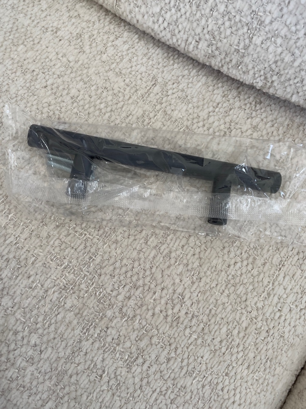 Black Modern Cabinet Pull Handle - Sleek Home Accent
Set of 7